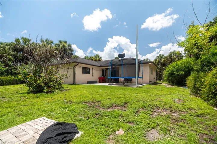 2931 18th Ave Ne, Naples, Florida 34120