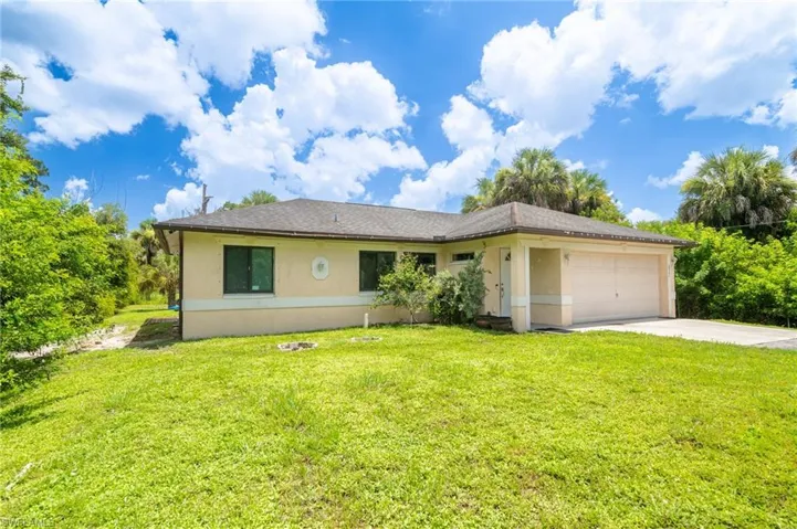 2931 18th Ave Ne, Naples, Florida 34120