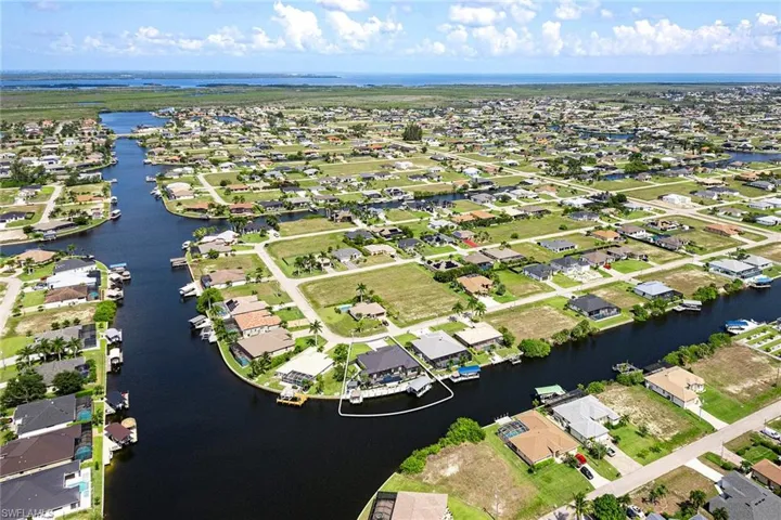 1003 Nw 35th Ave, Cape Coral, Florida 33993