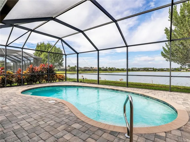 BIG LAKE VIEWS!!