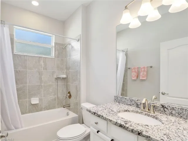 16391 Bonita Landing Cir, Bonita Springs, Florida 34135