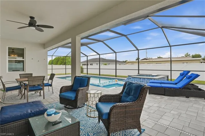 2704 Sw 15th Ave, Cape Coral, Florida 33914