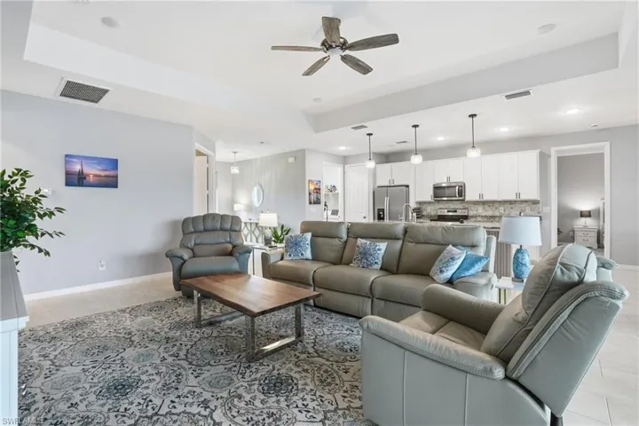 2704 Sw 15th Ave, Cape Coral, Florida 33914