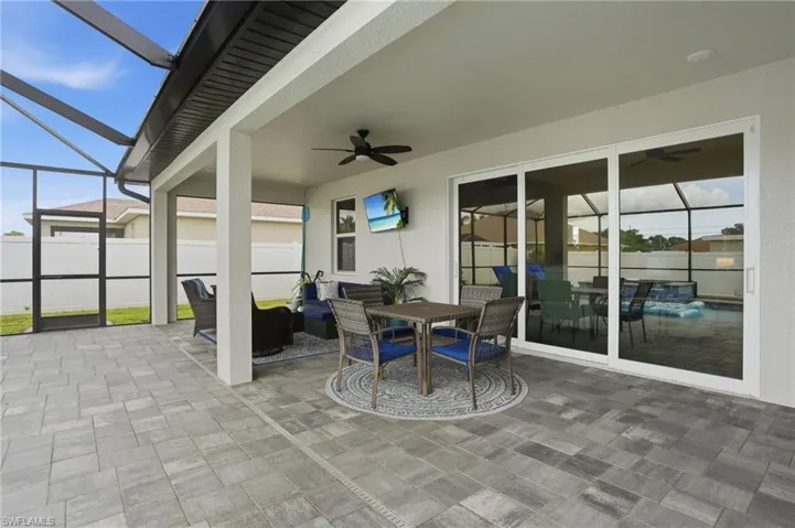 2704 Sw 15th Ave, Cape Coral, Florida 33914