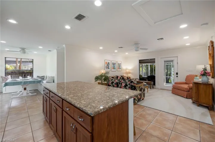 5179  Sycamore  DR, Naples, FL 34119