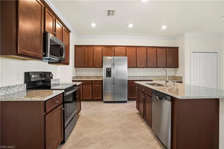2239  Dancy  ST, Naples, FL 34120