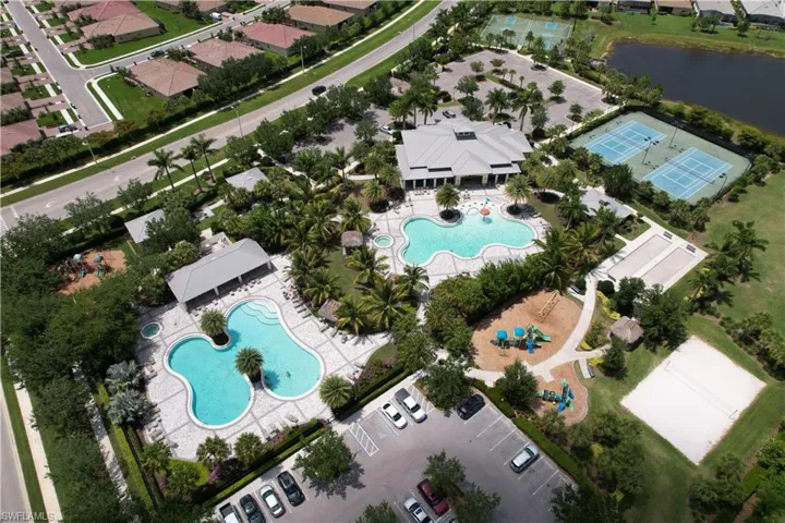 2239  Dancy  ST, Naples, FL 34120