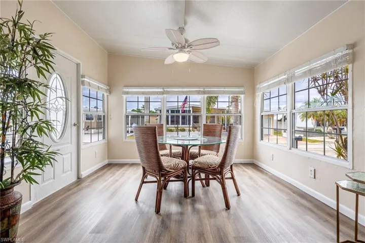 Sunroom / solarium with plenty of natural light