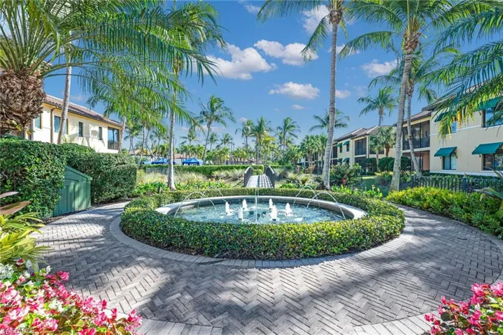 Naples Bay Resort - Fountain