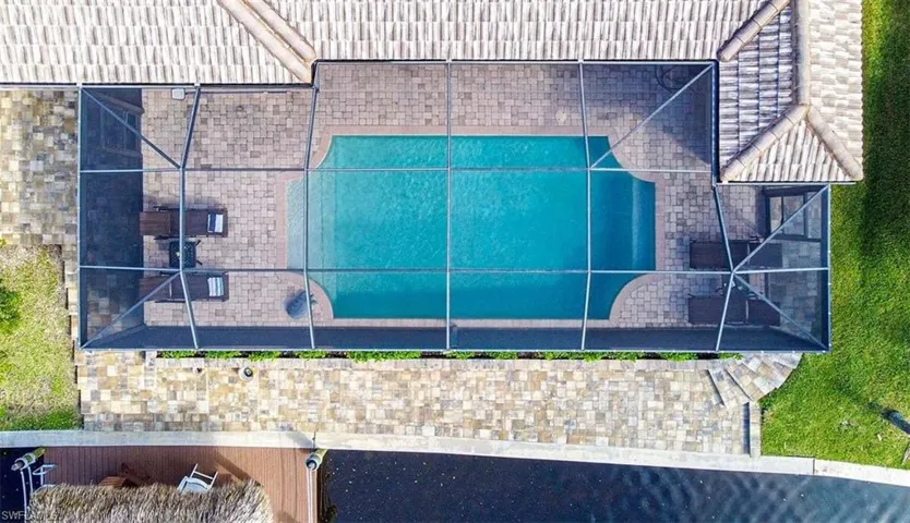 Bird Eye View