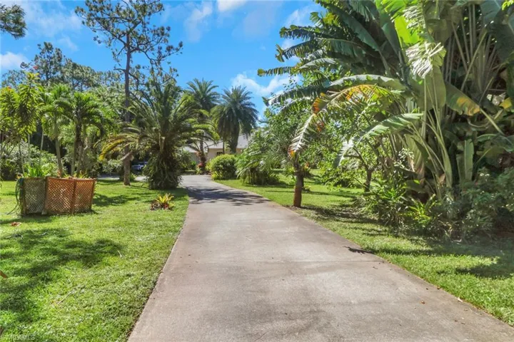 Surrounding community with a lawn