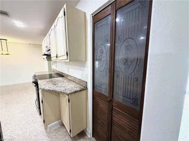 1637 S Mayfair Rd, Fort Myers, Florida 33919
