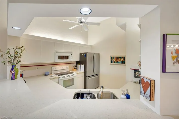 7654  Pebble Creek  CIR, Naples, FL 34108