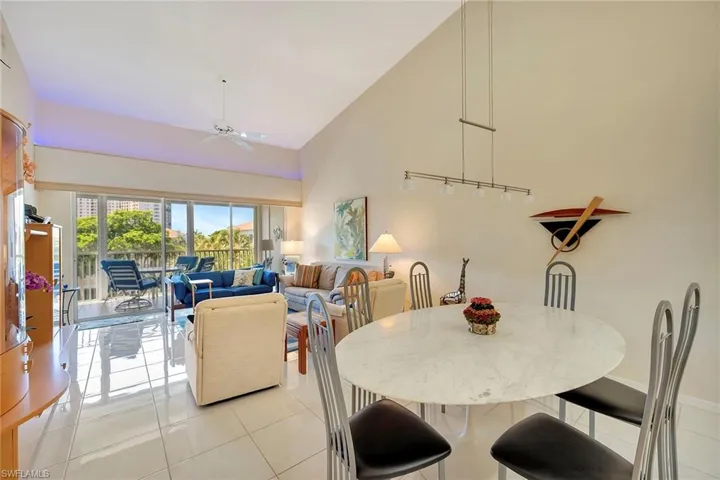 7654  Pebble Creek  CIR, Naples, FL 34108