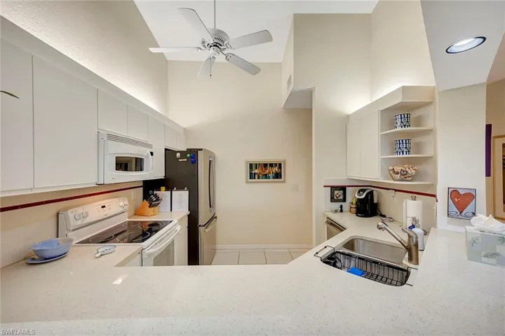 7654  Pebble Creek  CIR, Naples, FL 34108