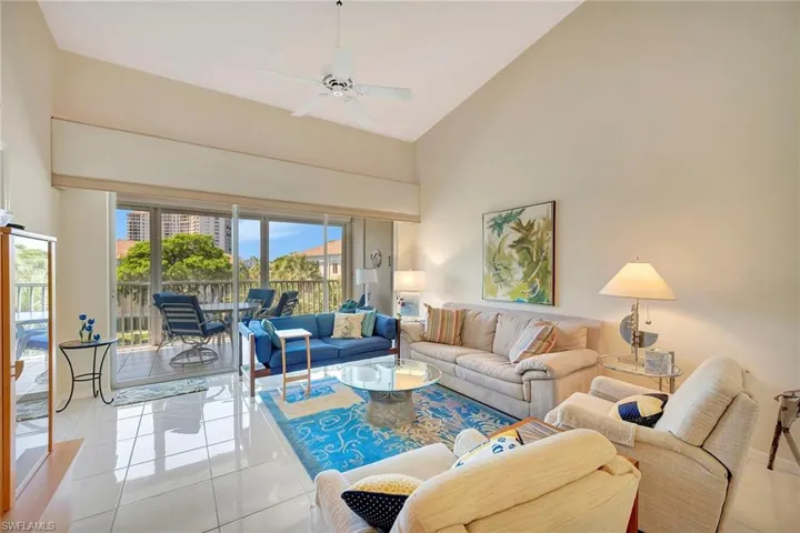 7654  Pebble Creek  CIR, Naples, FL 34108