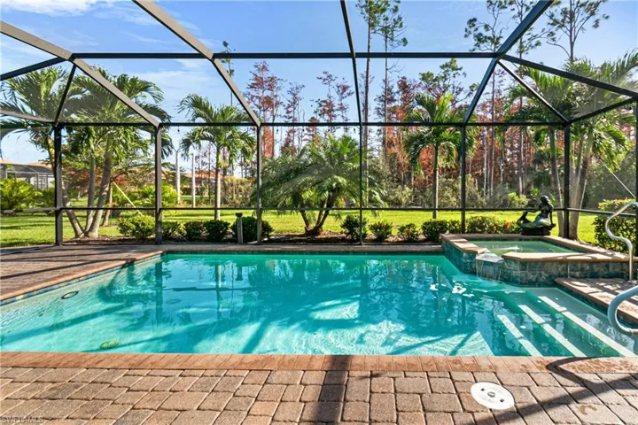 SALT WATER POOL HOME WITH SPA THAT IS HEATED BY BOTH SOLAR PANELS & ELECTRICALLY PLUS AN AMAZINGLY BEAUTIFUL & PRIVATE PRESERVE VIEW.