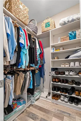 "CLOSETS BY DESIGN" PROFESSIONALLY INSTALLED THESE CLOSET CABINETS!