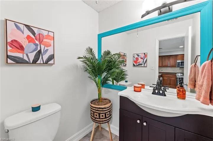 25486 Cockleshell Dr 806, Bonita Springs, Florida 34135