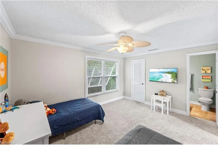 25486 Cockleshell Dr 806, Bonita Springs, Florida 34135