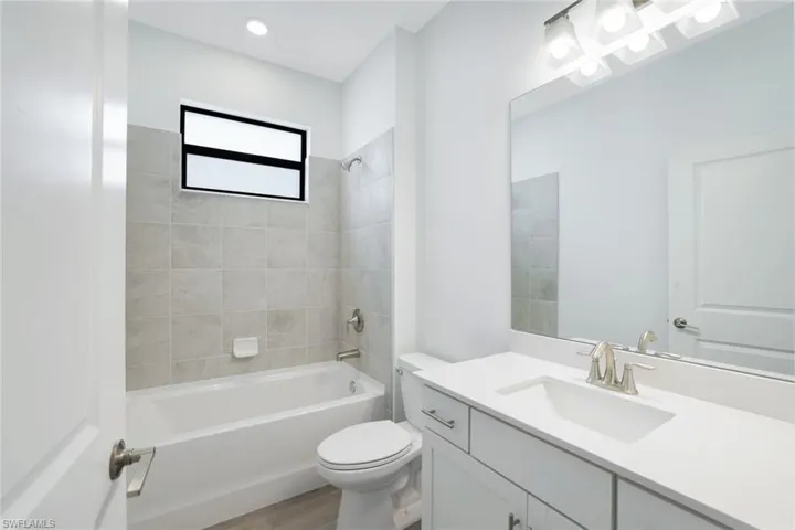 Guest Bath 1