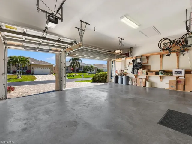 3-Car Garage