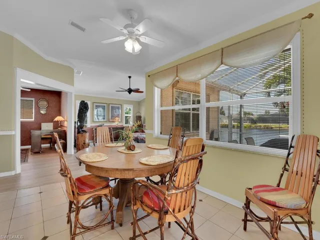 Breakfast Nook