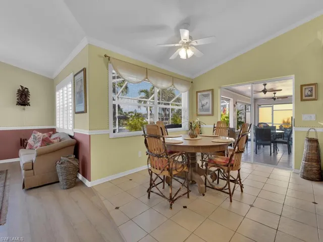 Breakfast Nook