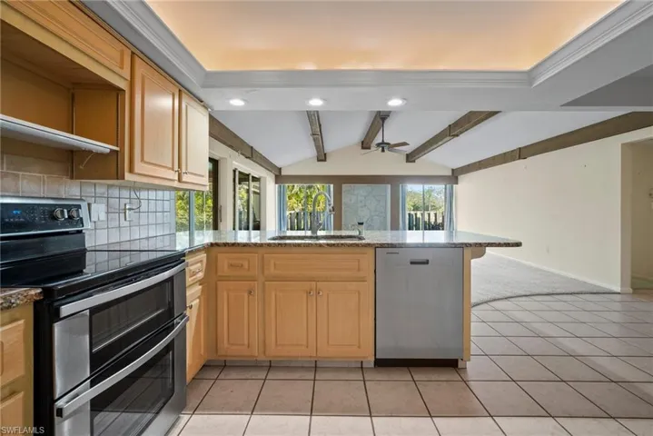 1593  Tredegar  DR, Fort Myers, FL 33919