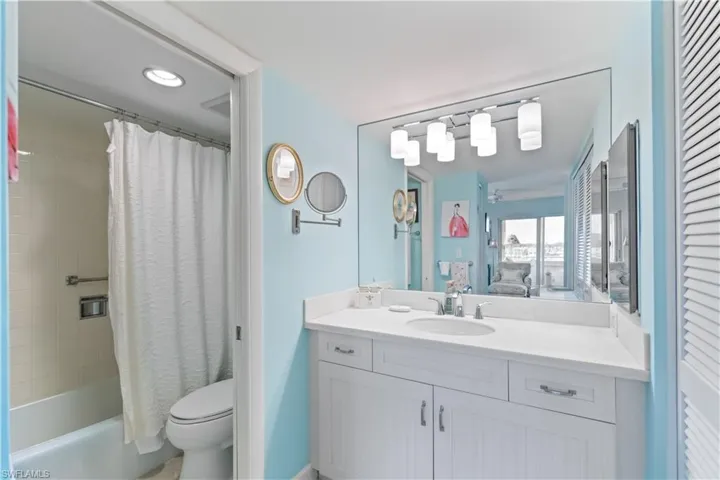 3420 Gulf Shore Blvd N 63, Naples, Florida 34103