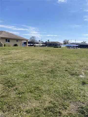 1418 Se 15th Ter, Cape Coral, Florida 33990