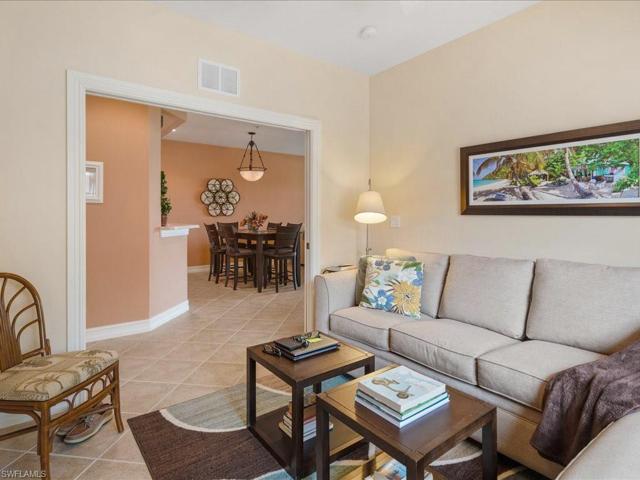 Den doubles as 3rd bedroom w/comfortable pull out bed...