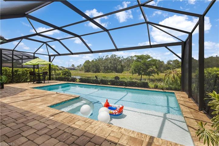 Pool & Spa