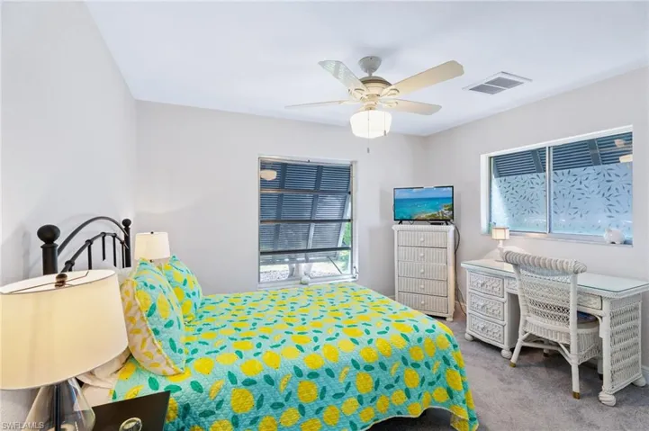 928 Sw 52nd St, Cape Coral, Florida 33914