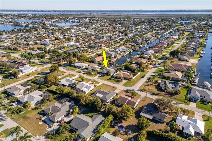 928 Sw 52nd St, Cape Coral, Florida 33914
