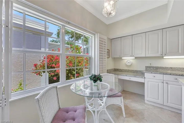 Breakfast nook