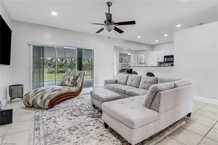 2720  24th Ave SE  , Naples, FL 34117