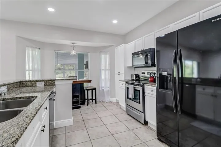 2720  24th Ave SE  , Naples, FL 34117