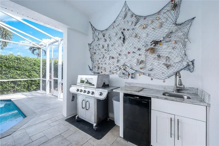 Outdoor Kitchen
