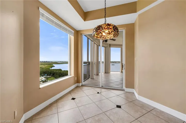 Breakfast Room