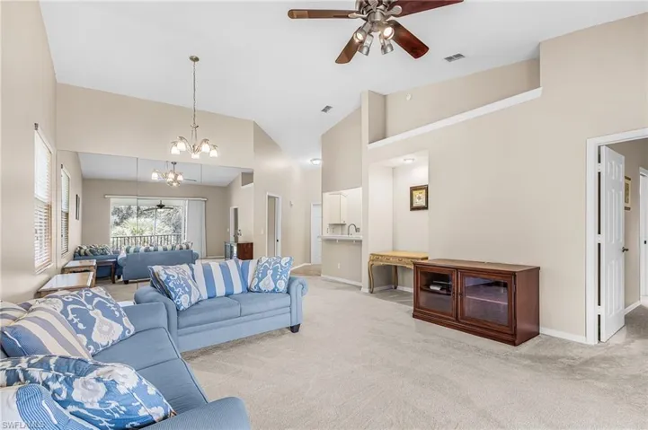 305 Robin Hood Cir 204, Naples, Florida 34104