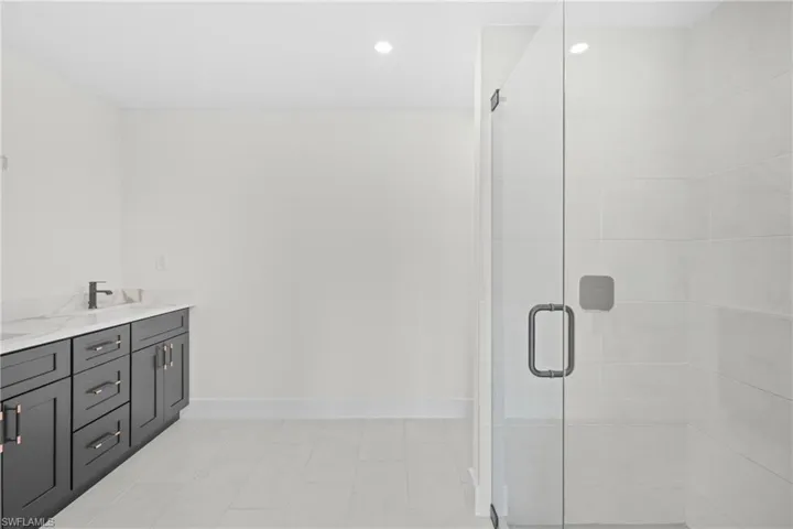 4402 Ne 4402 Ne 14th Pl, Fort Myers, Florida 33909