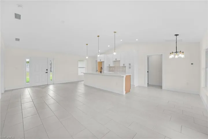 4402 Ne 4402 Ne 14th Pl, Fort Myers, Florida 33909