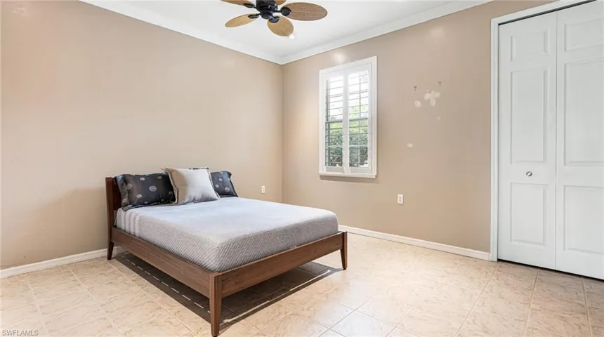 Guest bedroom
