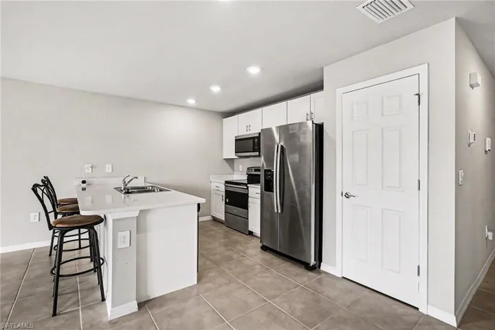 9045 Maywood Cir, Labelle FL 33935