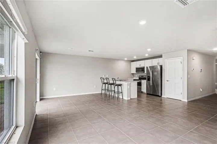 9045 Maywood Cir, Labelle FL 33935