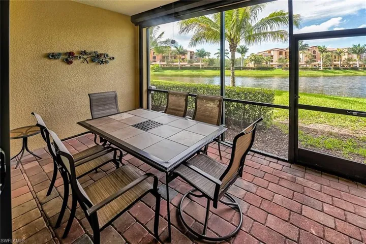 9528 Avellino Way 2515, Naples, Florida 34113