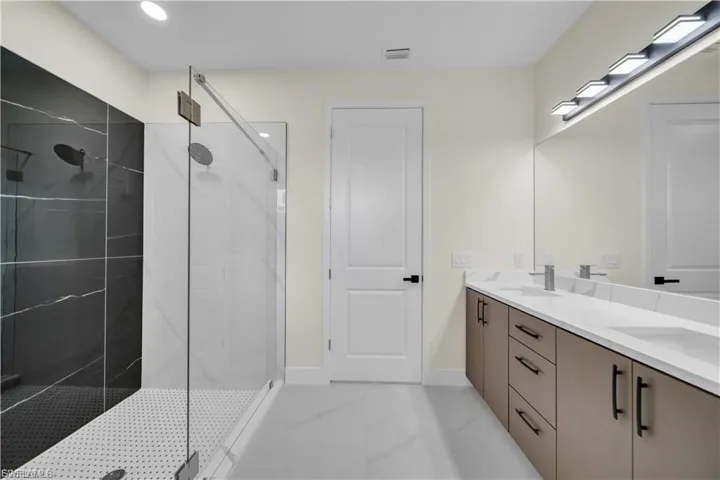 4016 9th St Sw, Lehigh Acres, Florida 33976