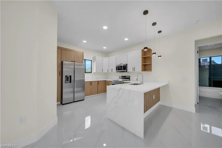 4016 9th St Sw, Lehigh Acres, Florida 33976