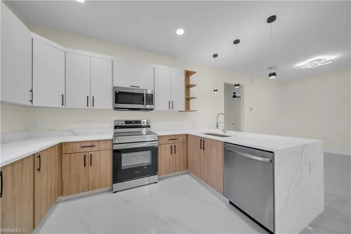 4016 9th St Sw, Lehigh Acres, Florida 33976
